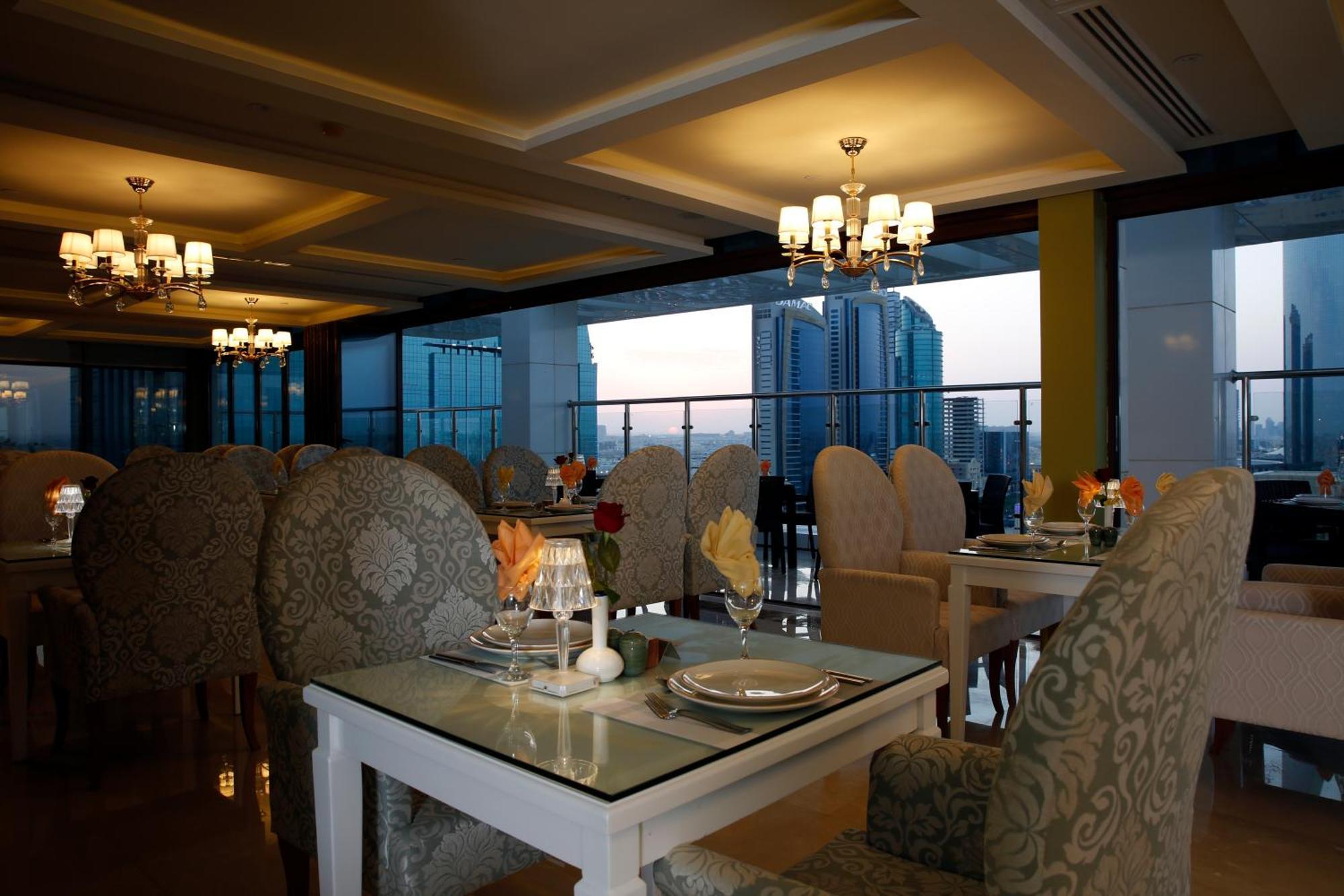 Hotel Cantonal By Warwick 4*