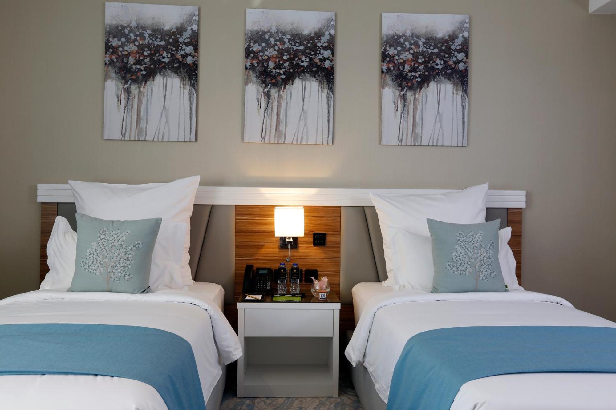 Cantonal By Warwick Hotel 4*