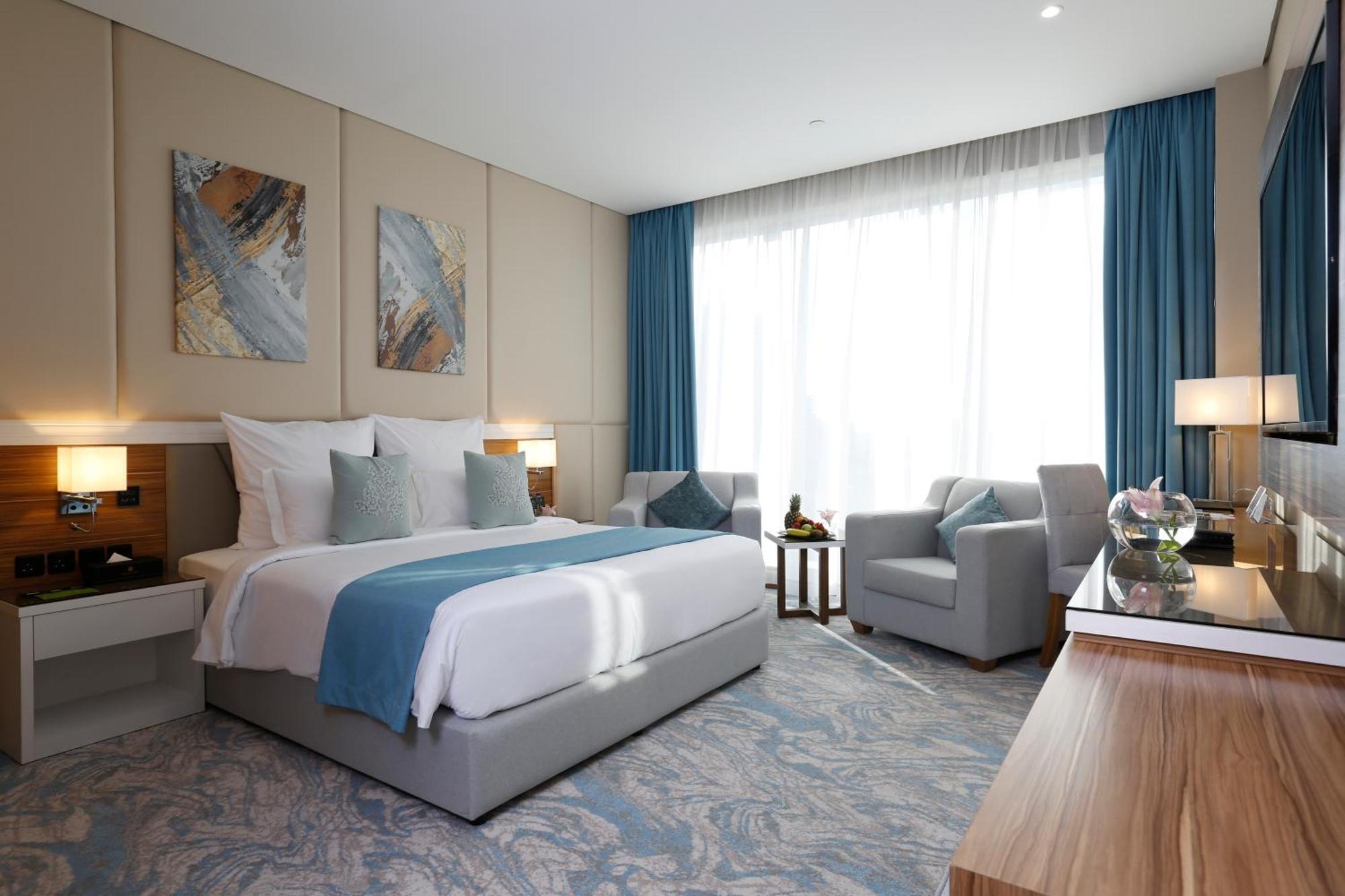 Cantonal By Warwick Hotel