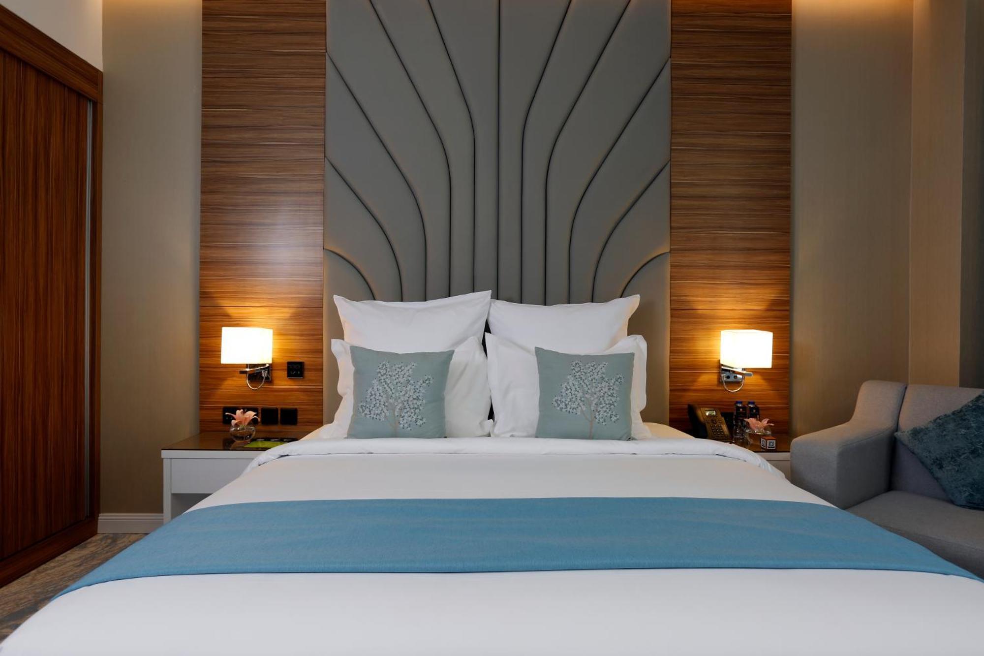 Hotel Cantonal By Warwick 4*